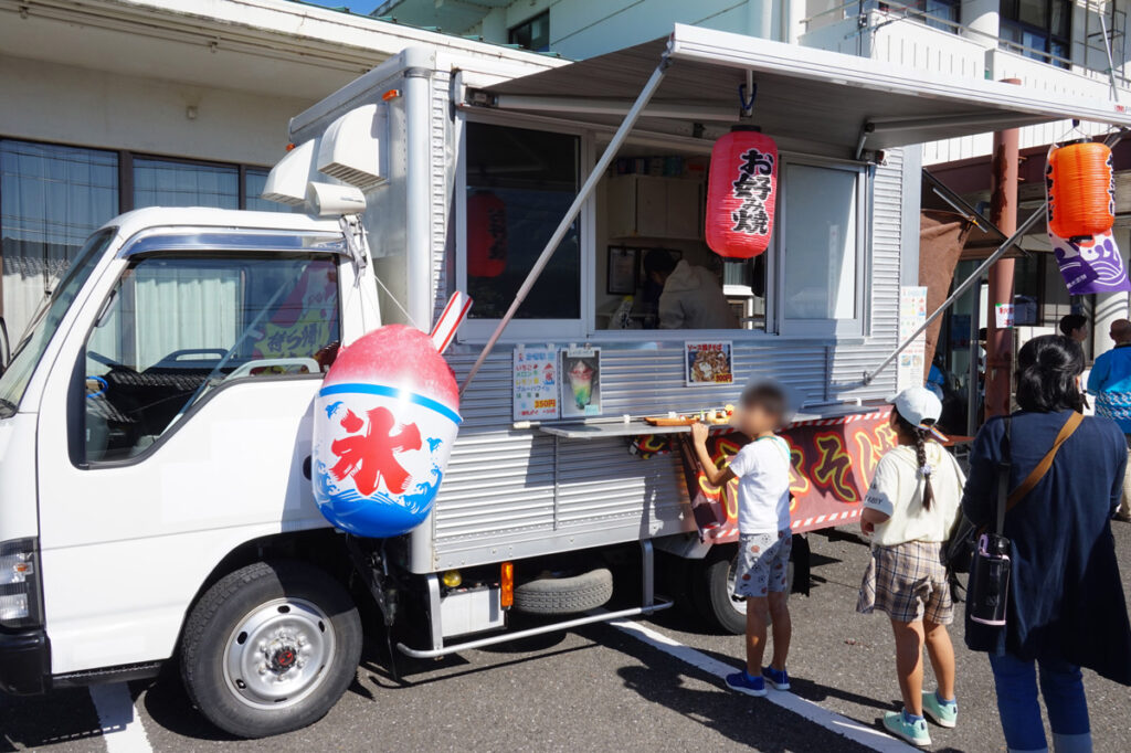 かき氷の移動販売車